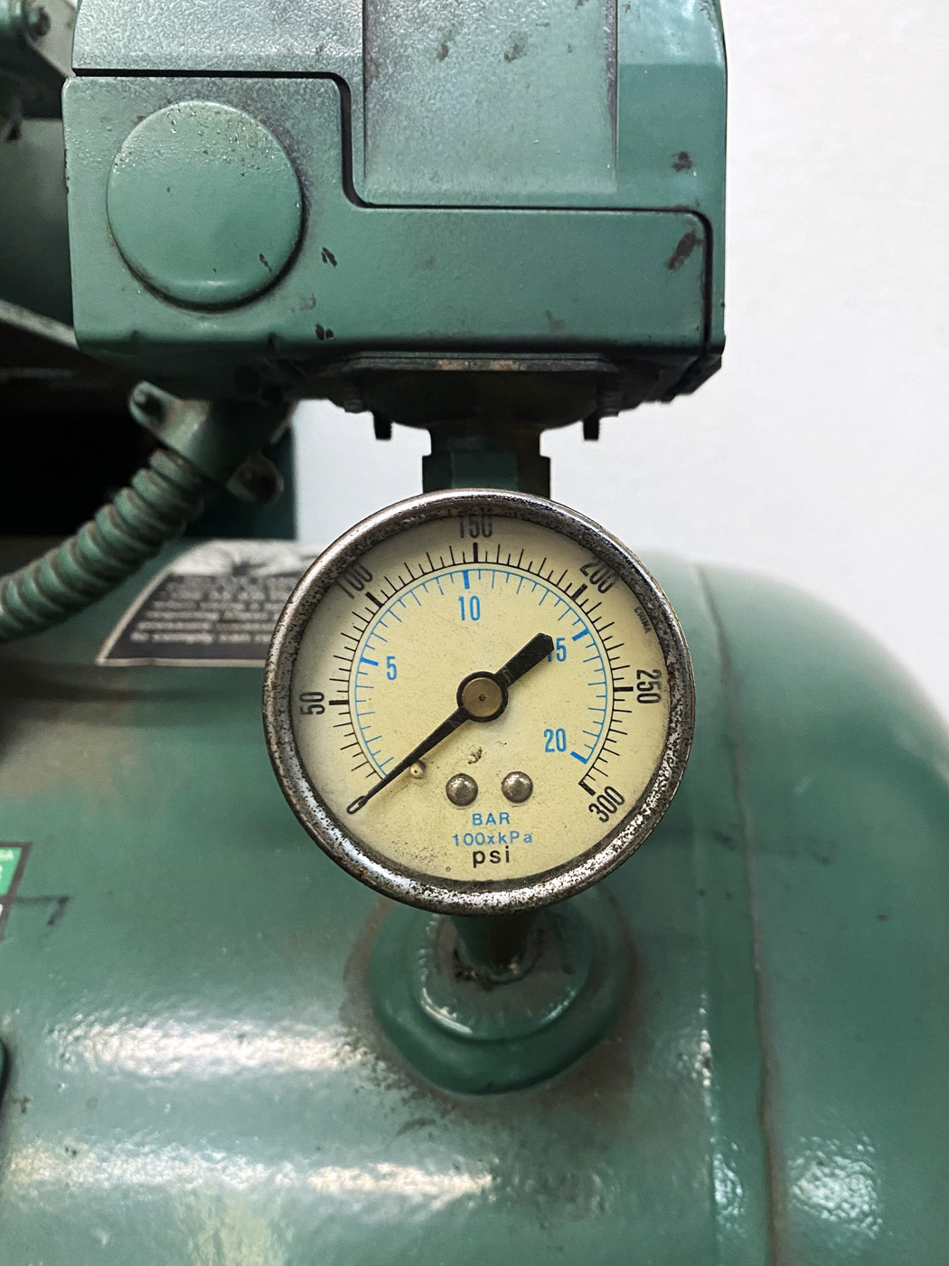 Champion Pnuematic Machinery Air Compressor 6