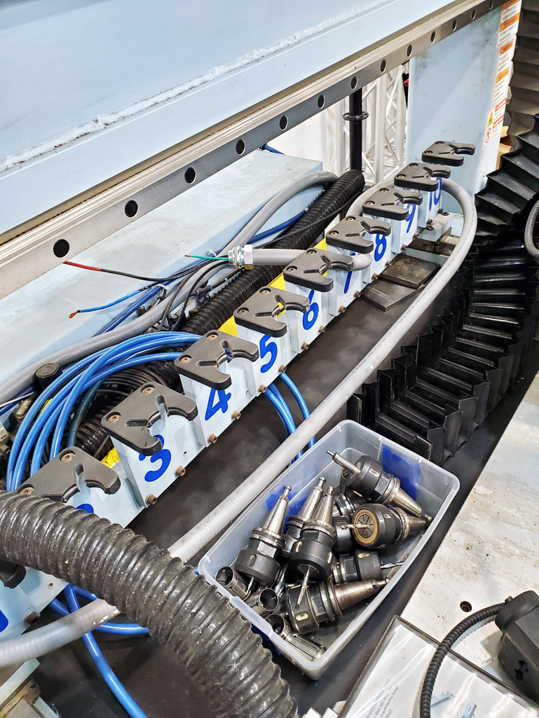 DMS 3 Axis CNC Router C654 8729k