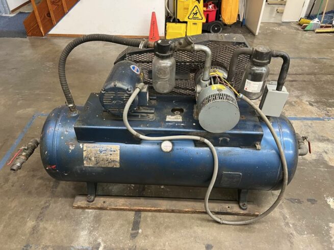 6066-V103 Gast Vacuum Pump (1)