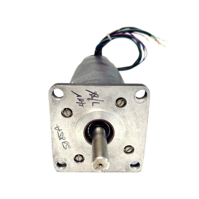 MTE-4070-FL-7B Baldor DC Servo Motor (Used) 4