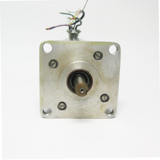 MTE-4070-FL-7B Baldor DC Servo Motor (Used) - Image 4